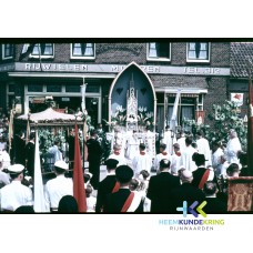 Processie Lobith 1957 Coll. G.B.Janssen (3)